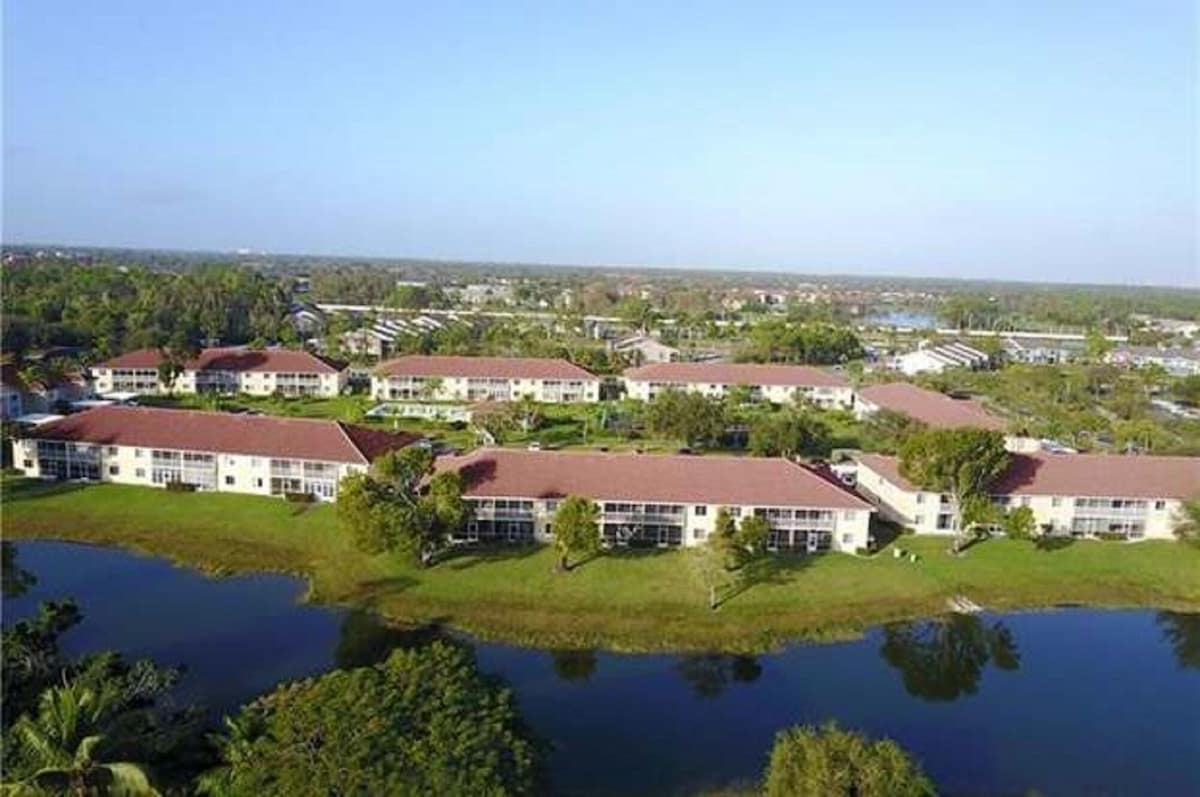 Furse Lakes Condo