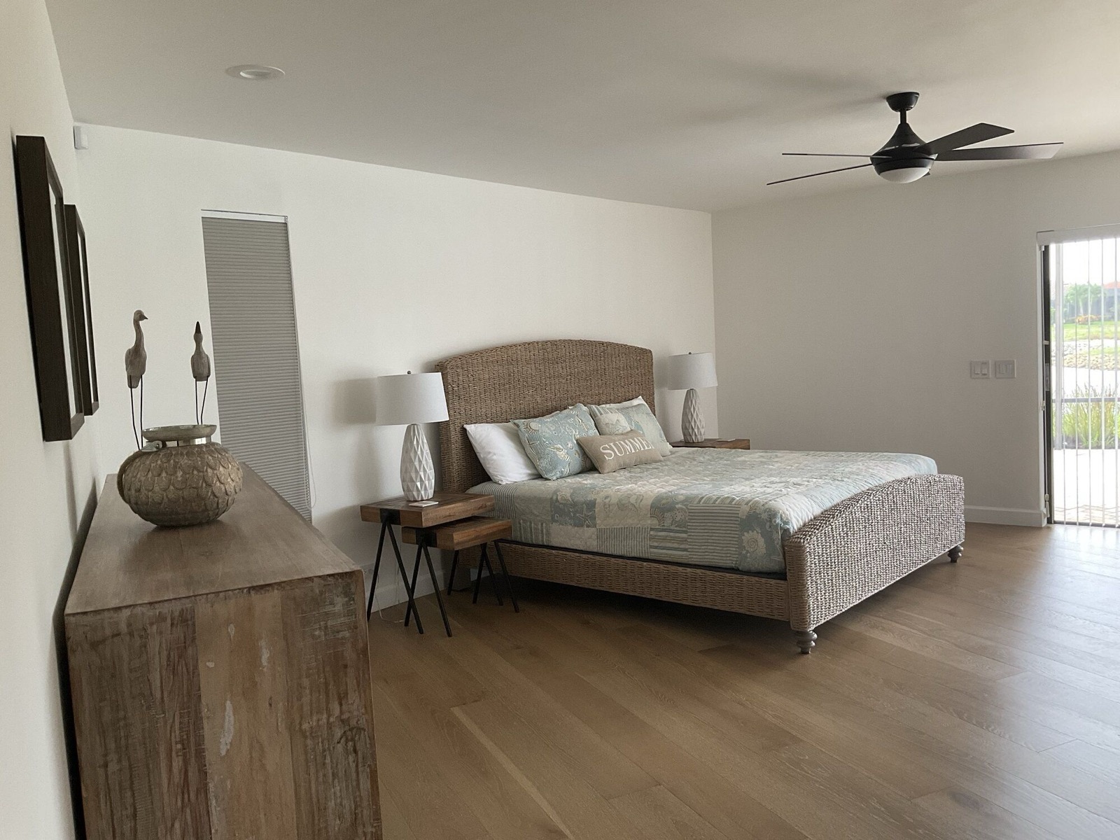 Bedroom with king-size bed and en-suite bathroom